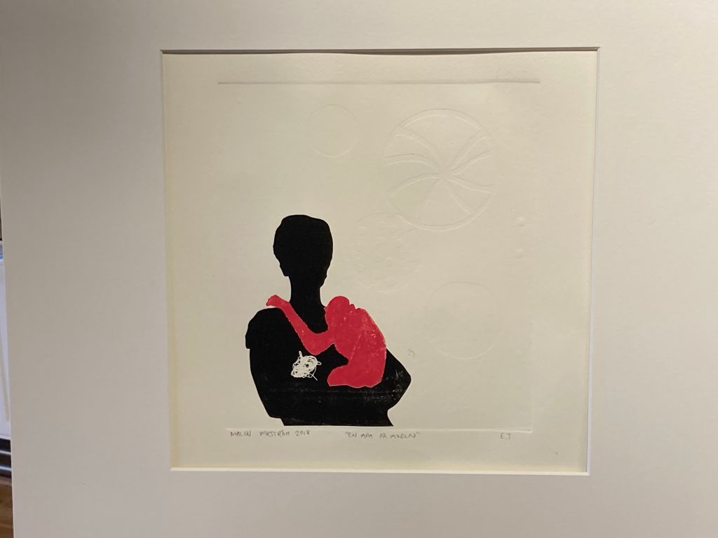 'En apa på axeln', ett konstverk av Malin Wikström