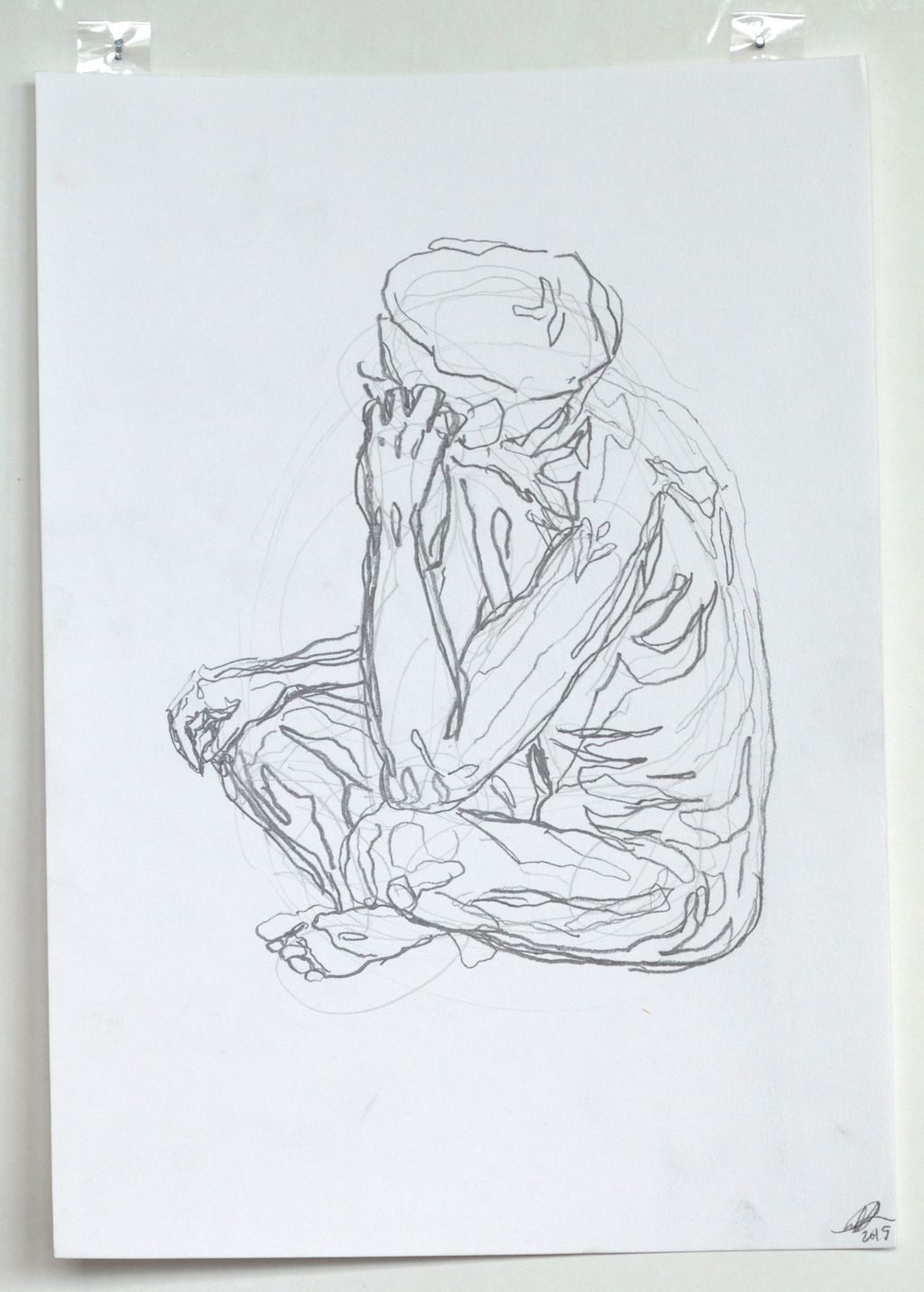 'Cross legged no. 2', 2019, ett konstverk av Cecilia Ulfsdotter Klementsson