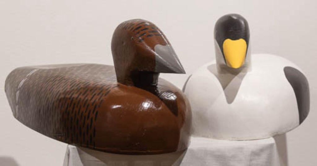 '30. Vettar, ejderpar snideri 40cm ', ett konstverk av Johan Stavre