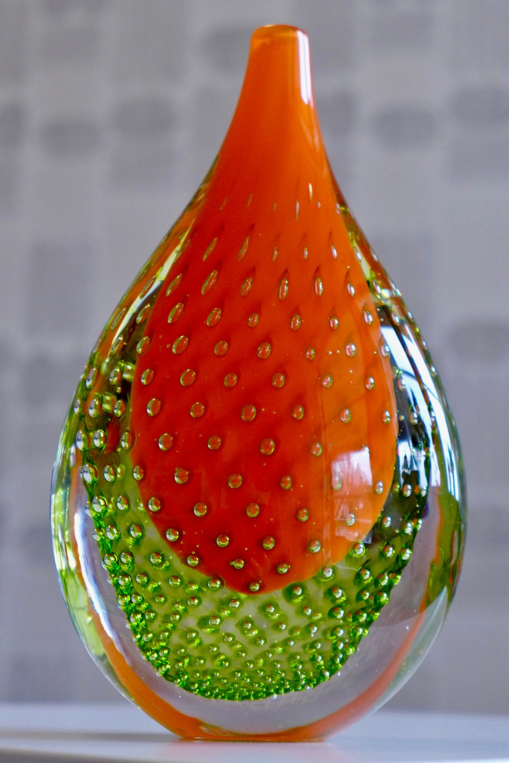 'Överfångsvas', ett konstverk av Micke Johansson