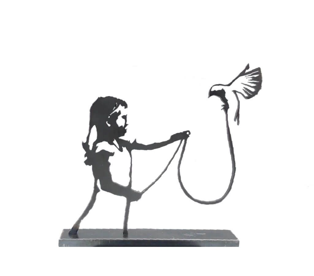 'Vald som vinst nr 5 - Flickan och fågeln', ett konstverk av Thomas Lacke