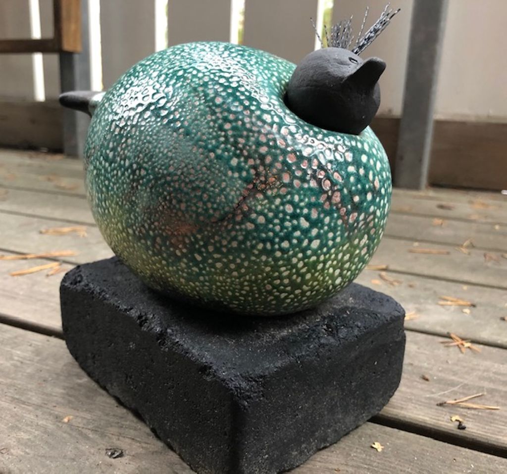 'Keramik skulptur "Fågel" - Vinnare Siv Boman', 2019, ett konstverk av Helena Örnberg