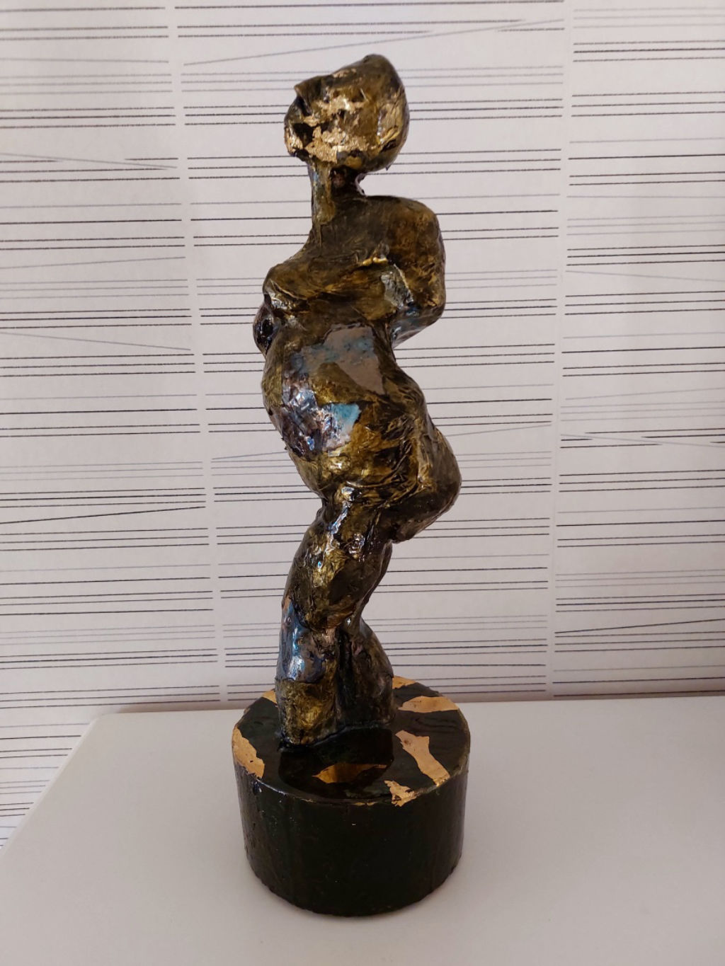 'Gyllene ryggrad', ett konstverk av Laila Koukkari