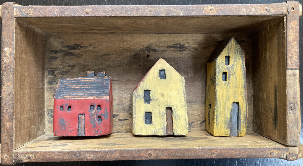 'Små hus i tegelstensform', ett konstverk av Eva Östberg