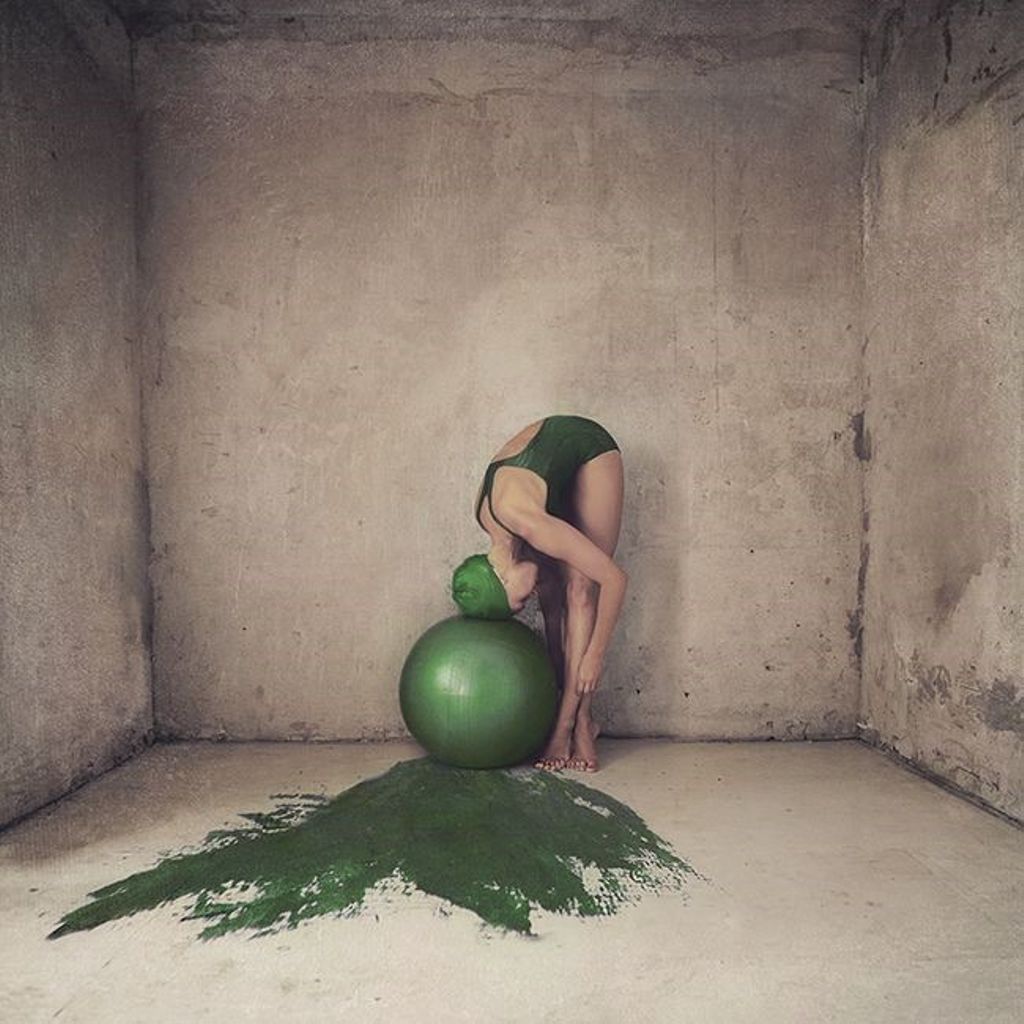 'Yoga crush', ett konstverk av Kylli Sparre