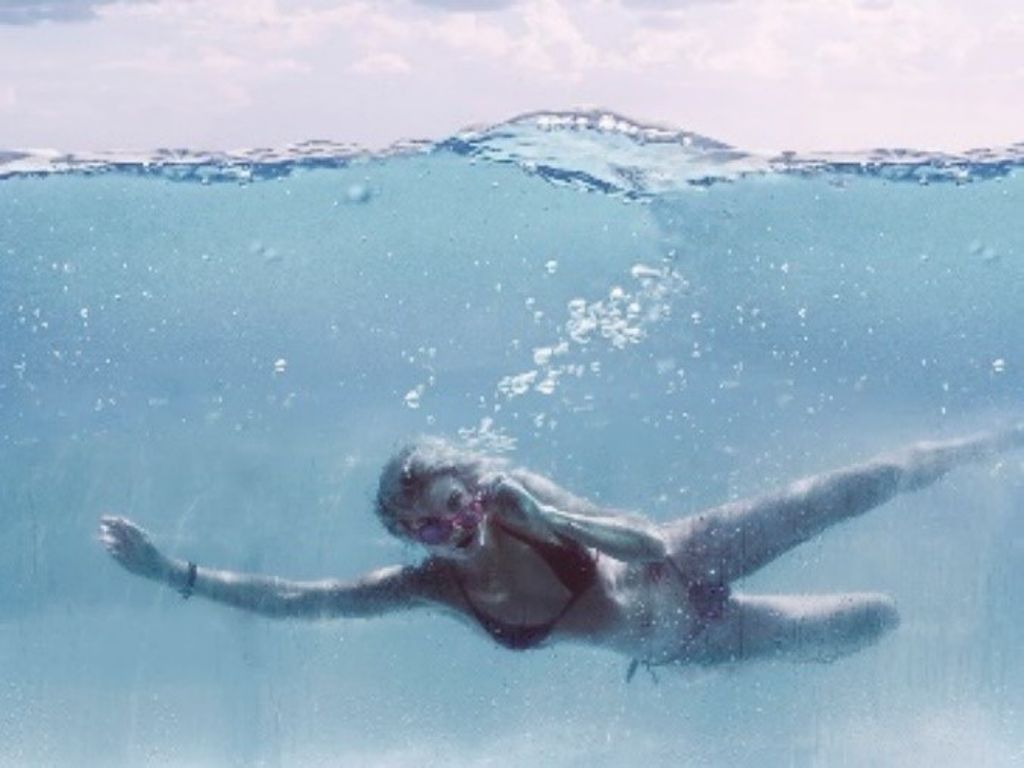 'Under the sea', ett konstverk av Anna Vinterfall Labero