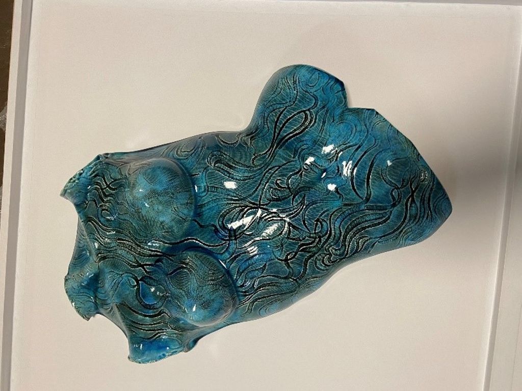 'torso', ett konstverk av Julian Smith