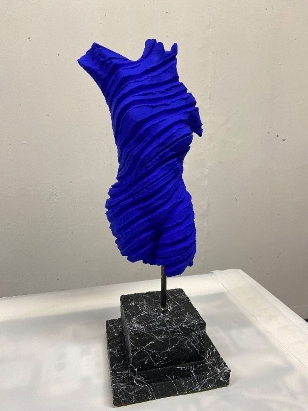 'Moa', ett konstverk av Frank Olsson