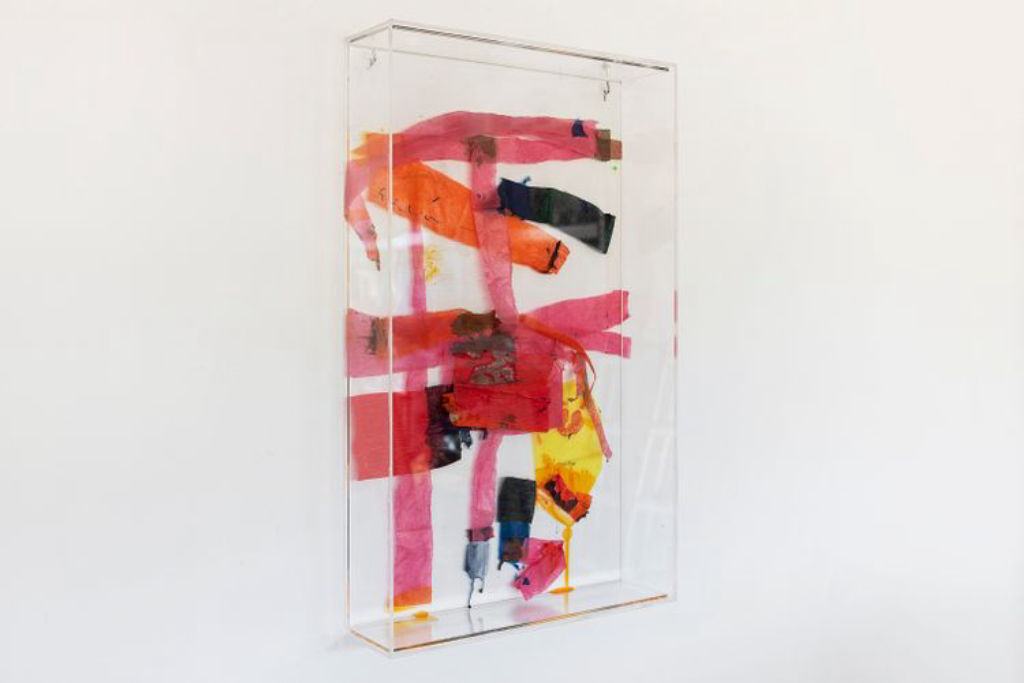 'Sole, opaco', ett konstverk av Giulia Cairone