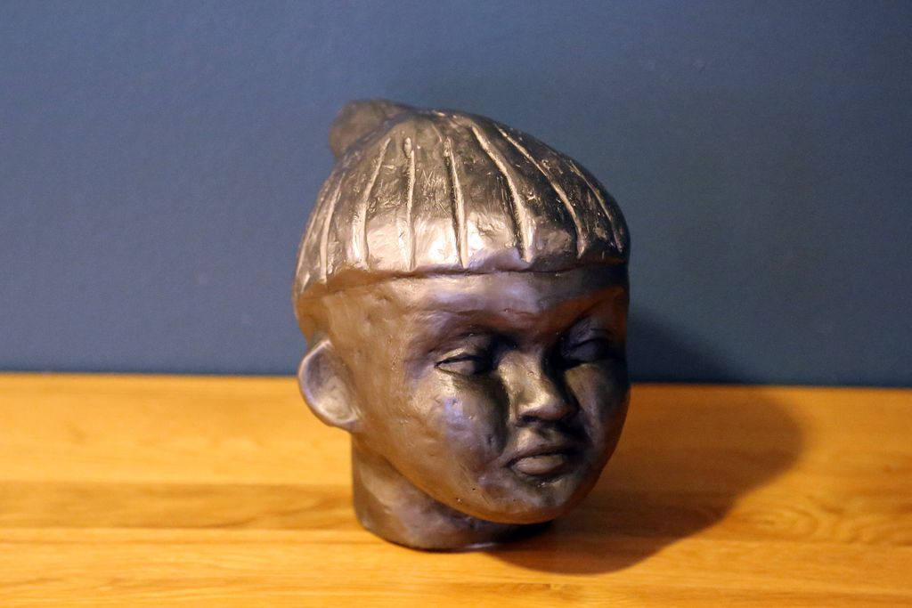 'Flicka', 2021, ett konstverk av Anne Nilsson