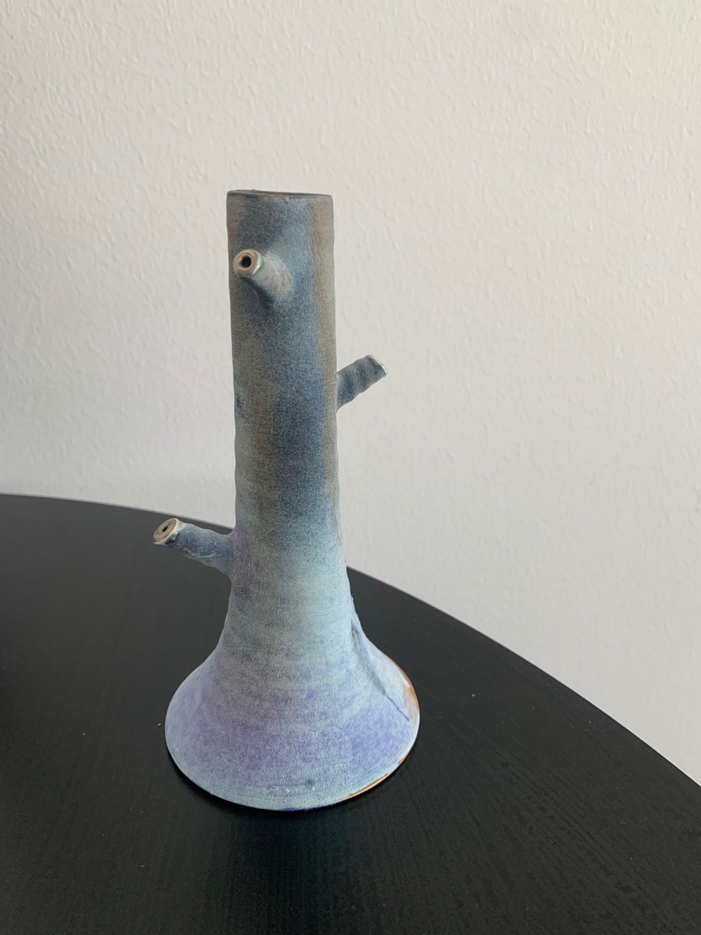 'Keramik med platina - vinst nr 8 - vald av Markus Dernevik', ett konstverk av Eva Zethraeus