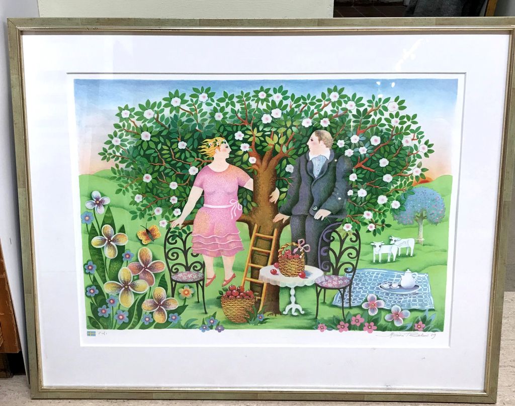 'I äppelträdet', 2021, ett konstverk av Marion Belin