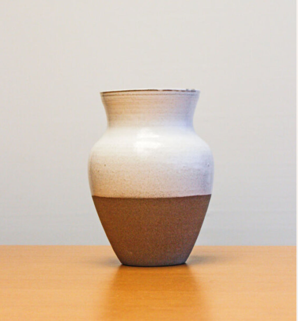 '61. Vas, Keramikverkstan Petter', ett konstverk av Okänd