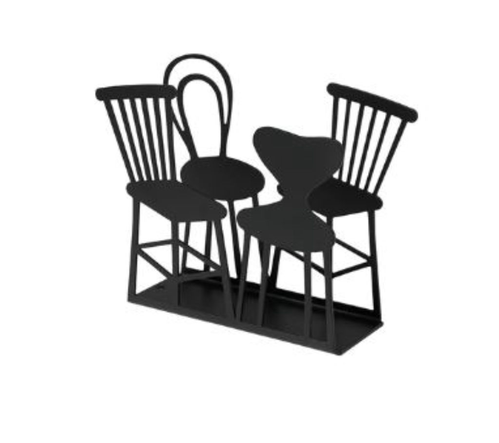 'Stolar servetthållare', ett konstverk av Bengt & Lotta 