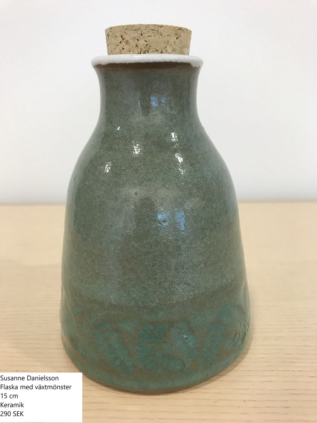 'Flaska', 2022, ett konstverk av Susanne Danielsson