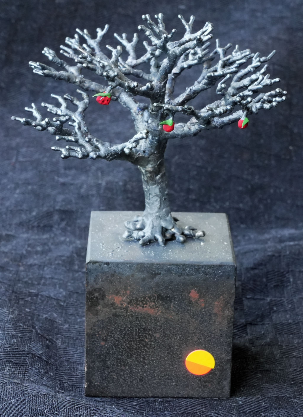 '3 röda (25)', ett konstverk av Sven Åke Ekberg